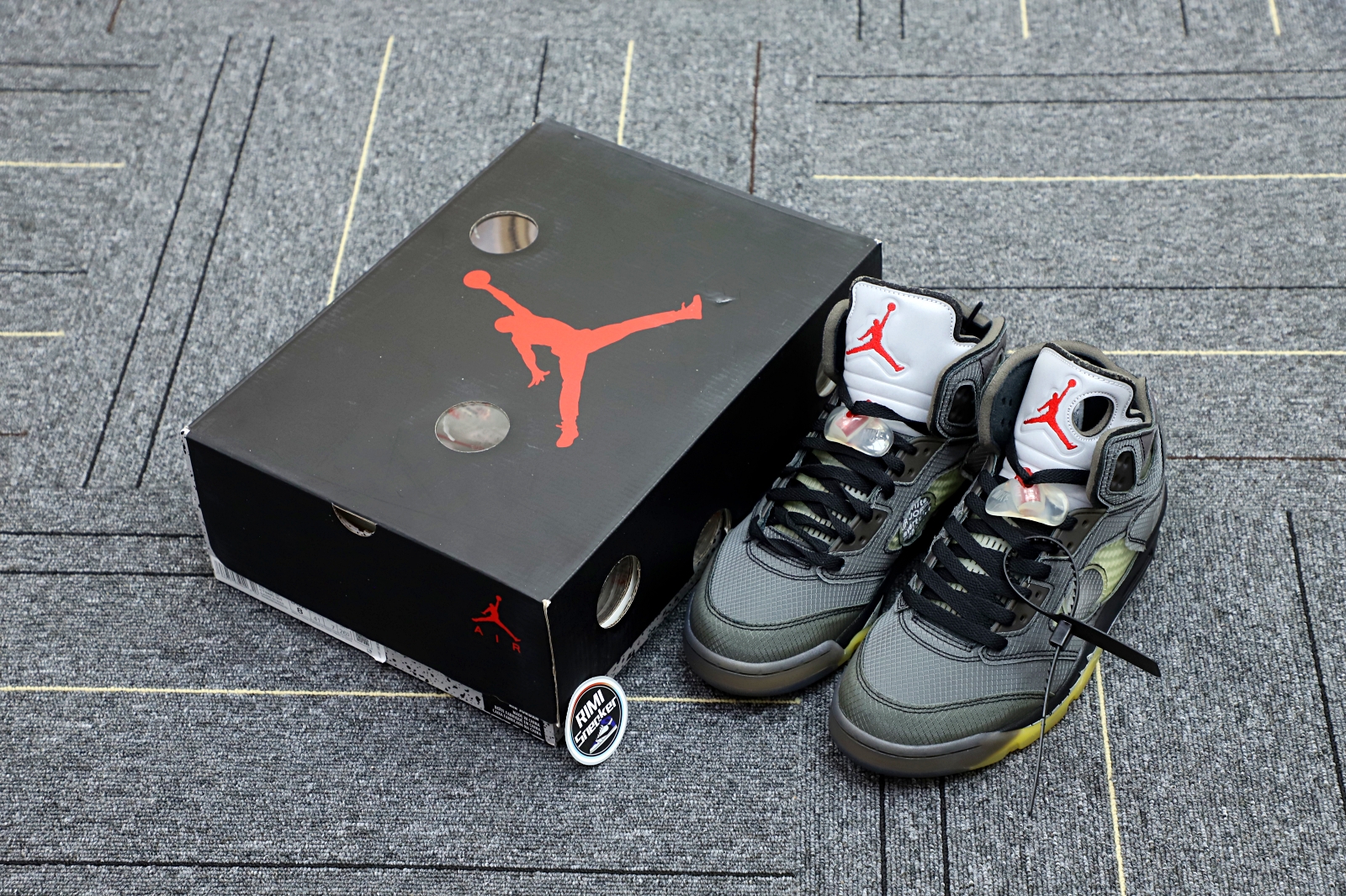 OFF-WHITE X AIR JORDAN 5 RETRO SP 'MUSLIN'