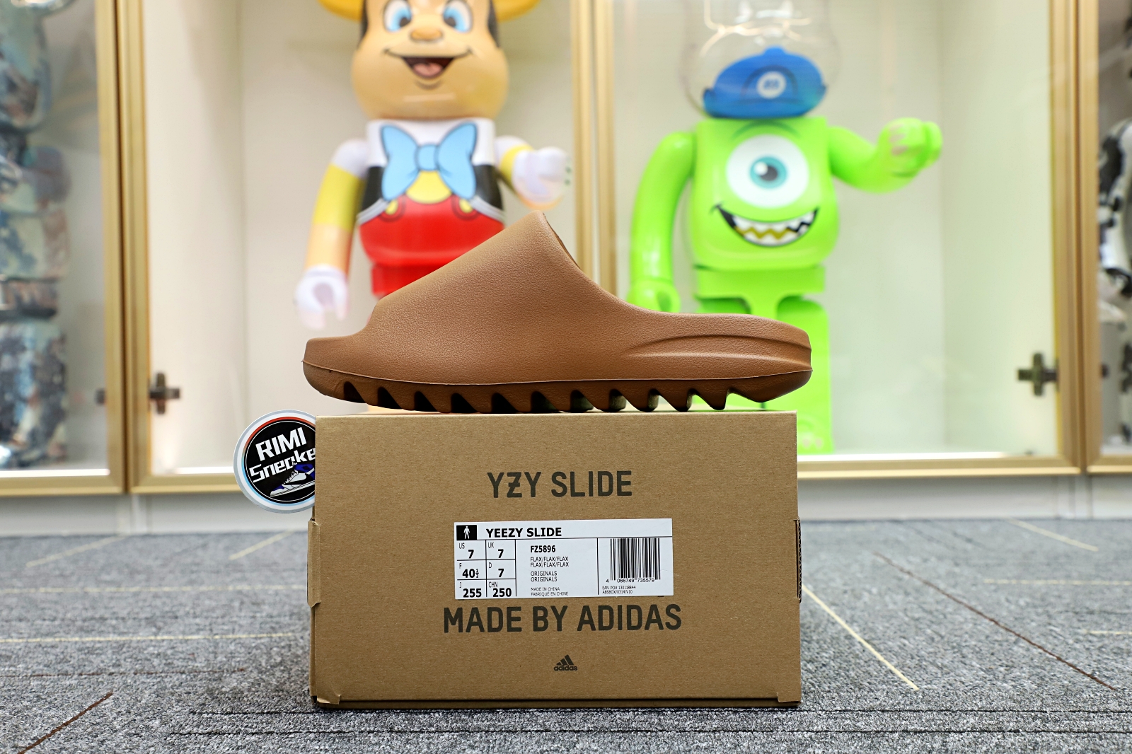 Yeezy Slide
