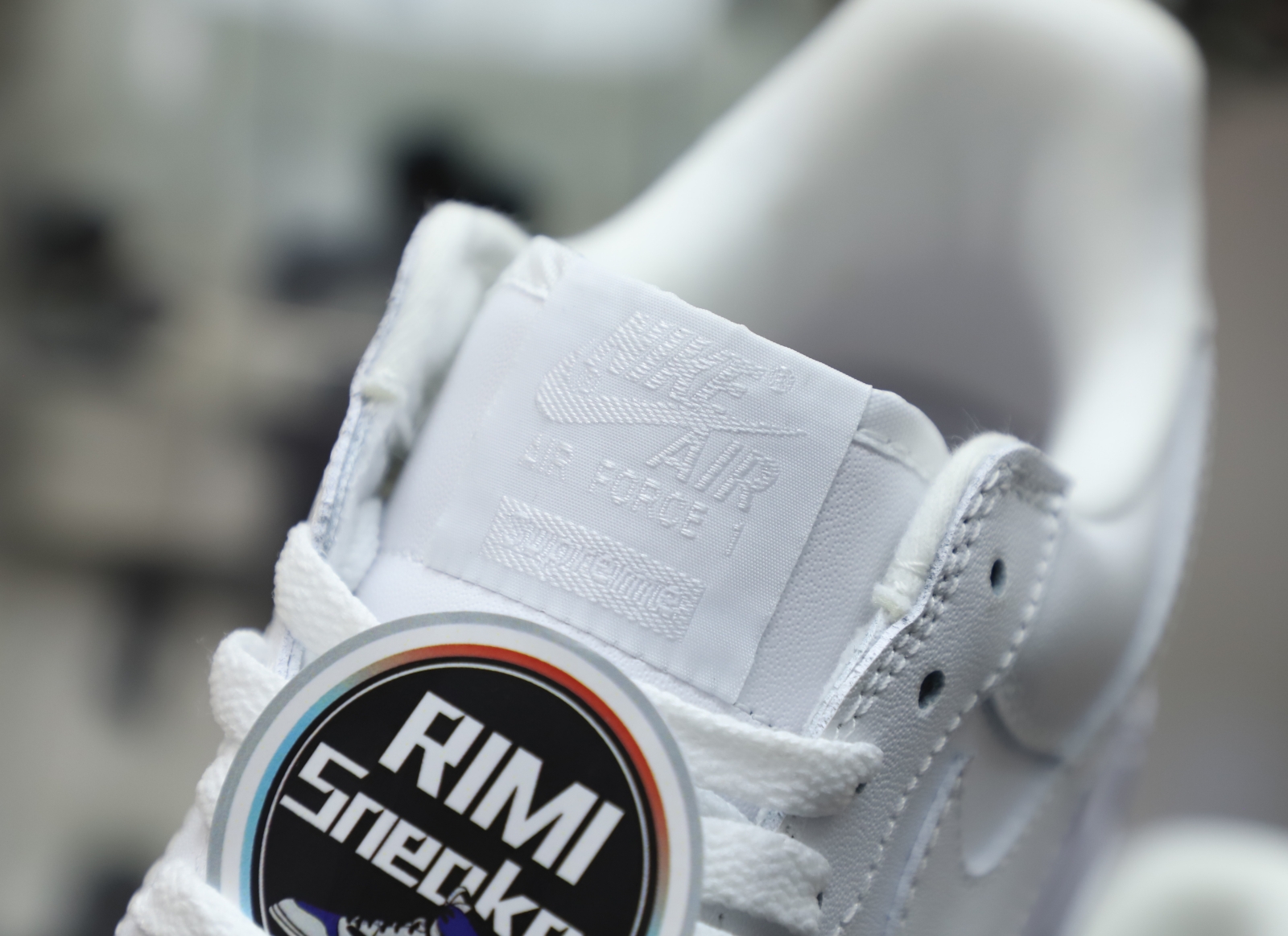 Supreme Nike Air Force 1 Low