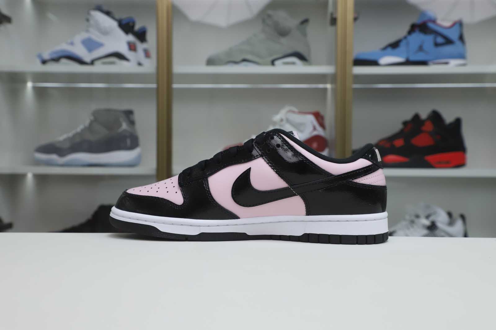 Nike Dunk Low ESS