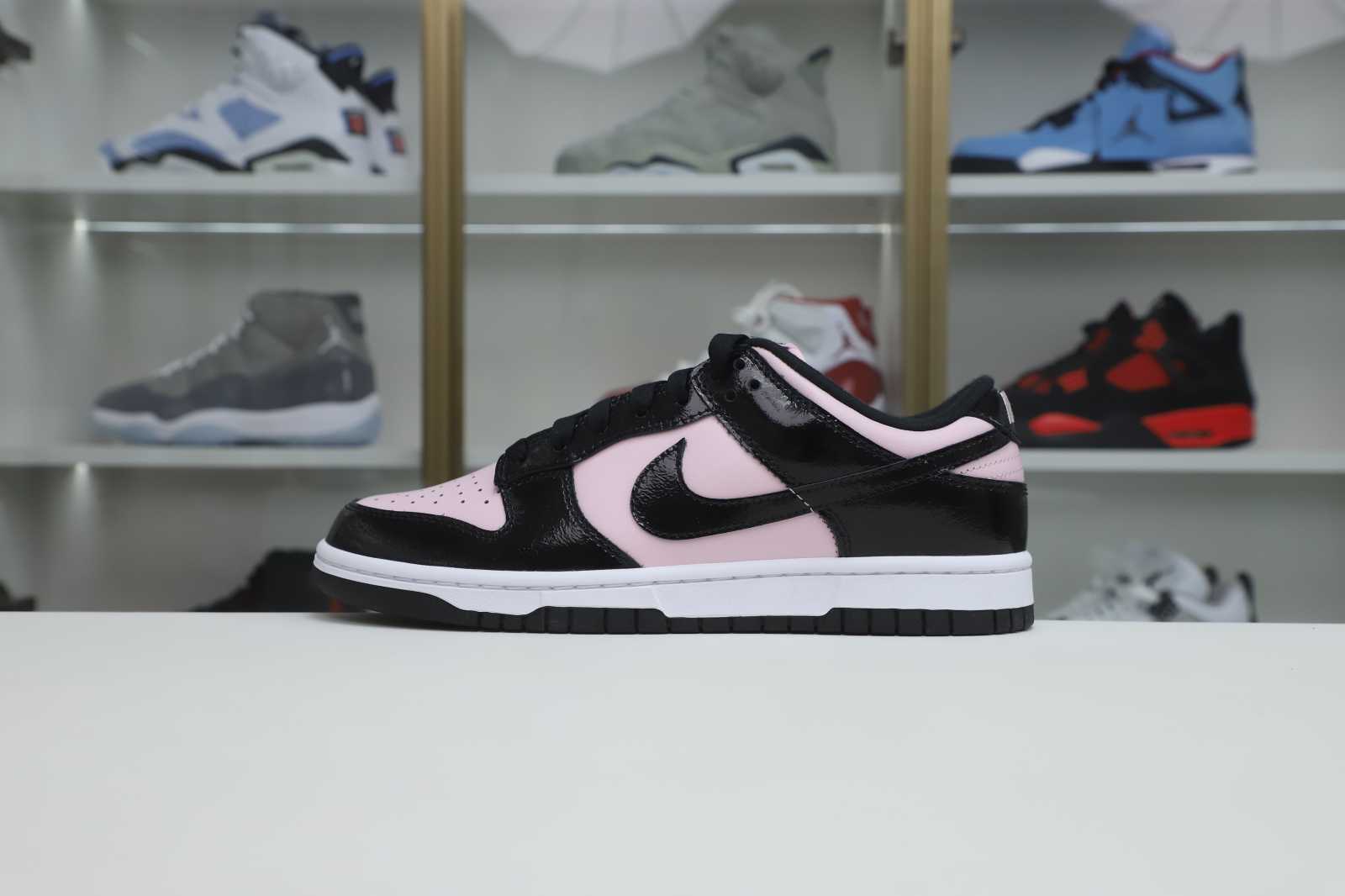 Nike Dunk Low ESS