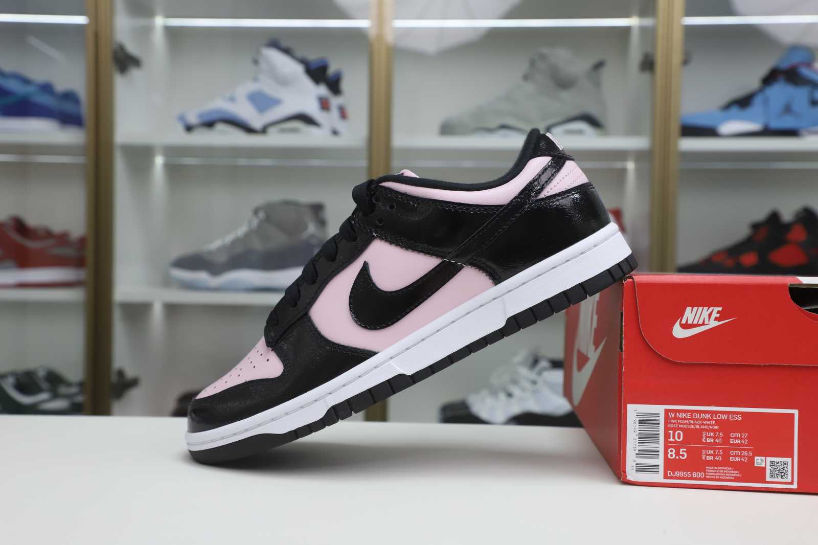 Nike Dunk Low ESS