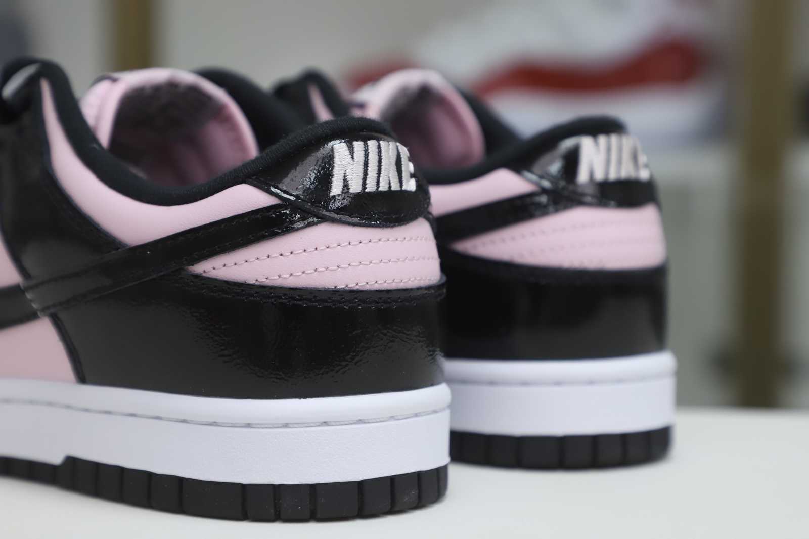 Nike Dunk Low ESS
