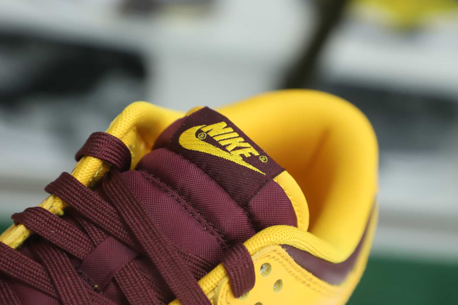 Nike Dunk Low retro