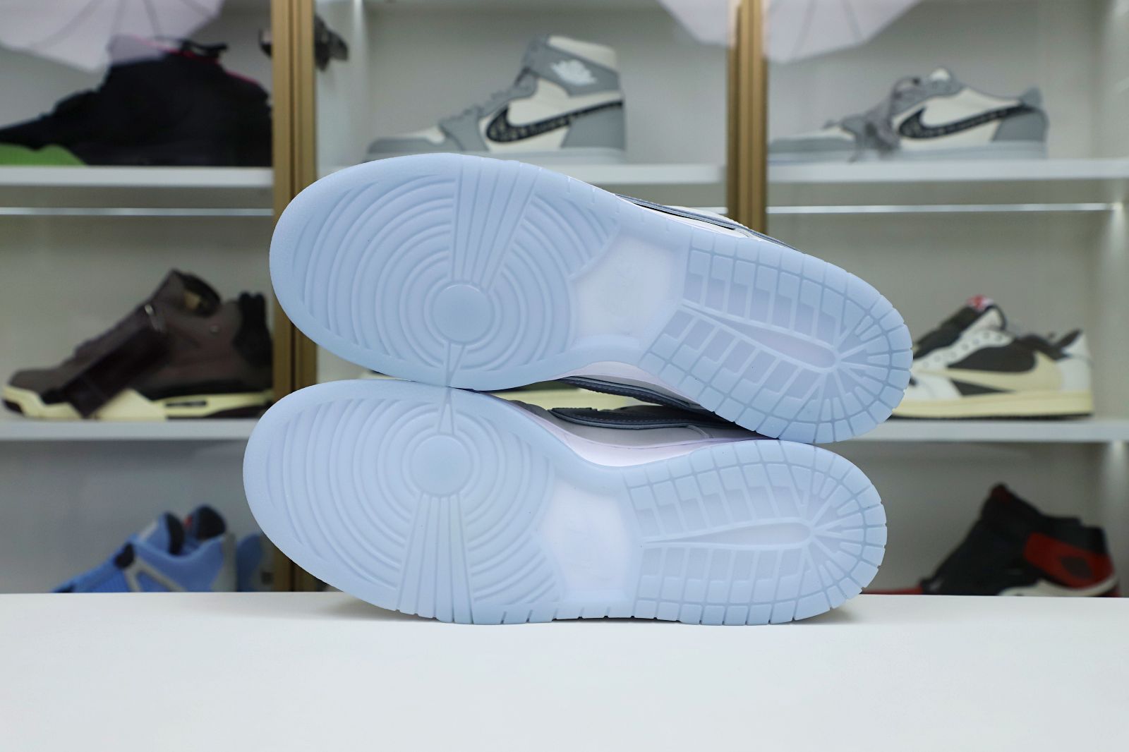 Concepts x Nike SB Dunk Low White Lobster
