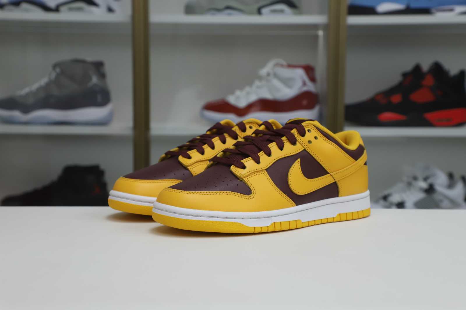 Nike Dunk Low retro