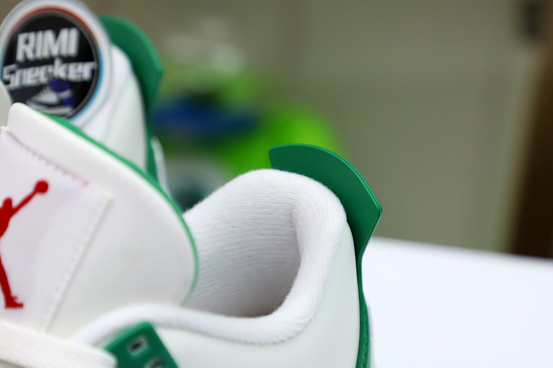 NIKE SB X AIR JORDAN 4 RETRO 'PINE GREEN'