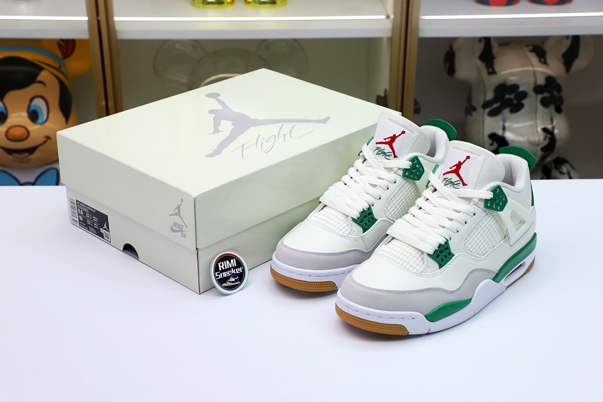 NIKE SB X AIR JORDAN 4 RETRO 'PINE GREEN'