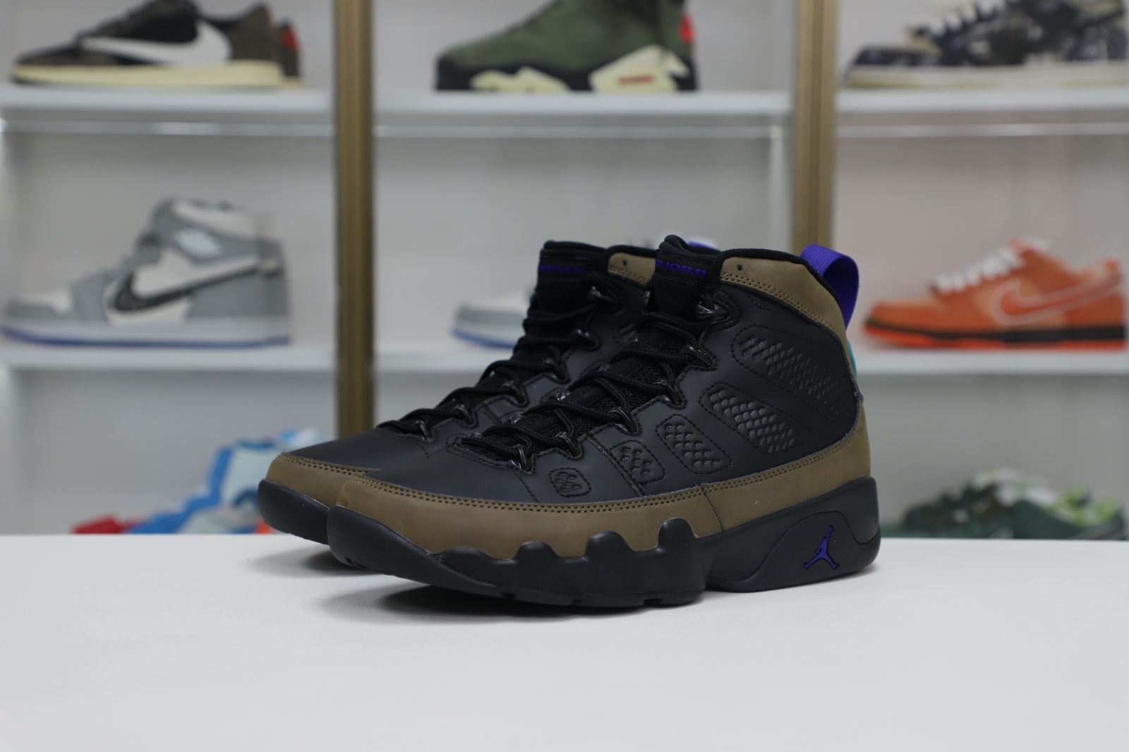 Air Jordan 9