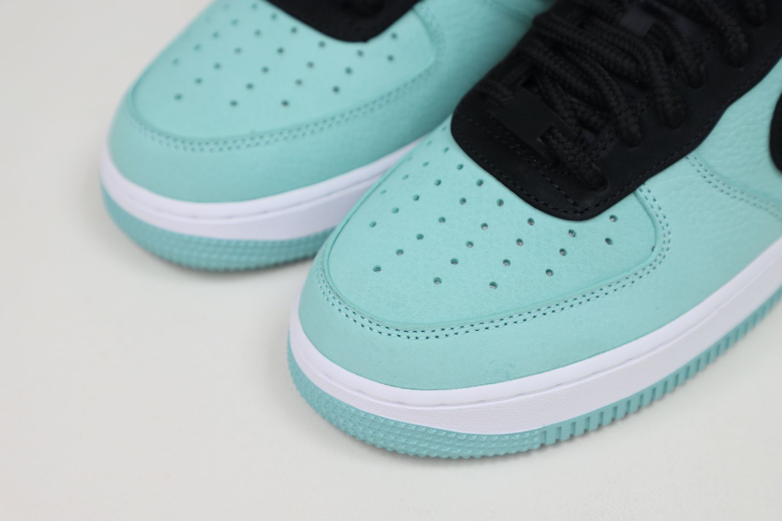 TIFFANY&CO./ x Nike AirForce1 Low