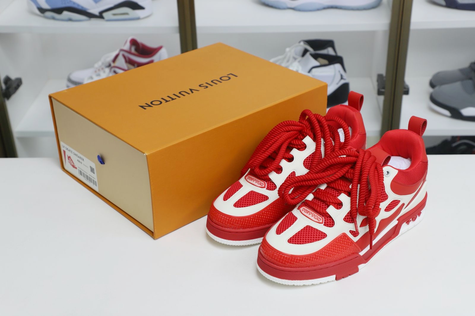 L/V Trainer