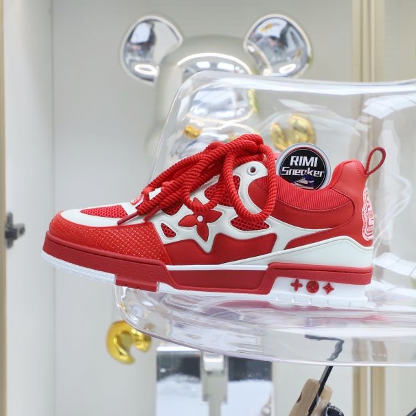 L/V Trainer