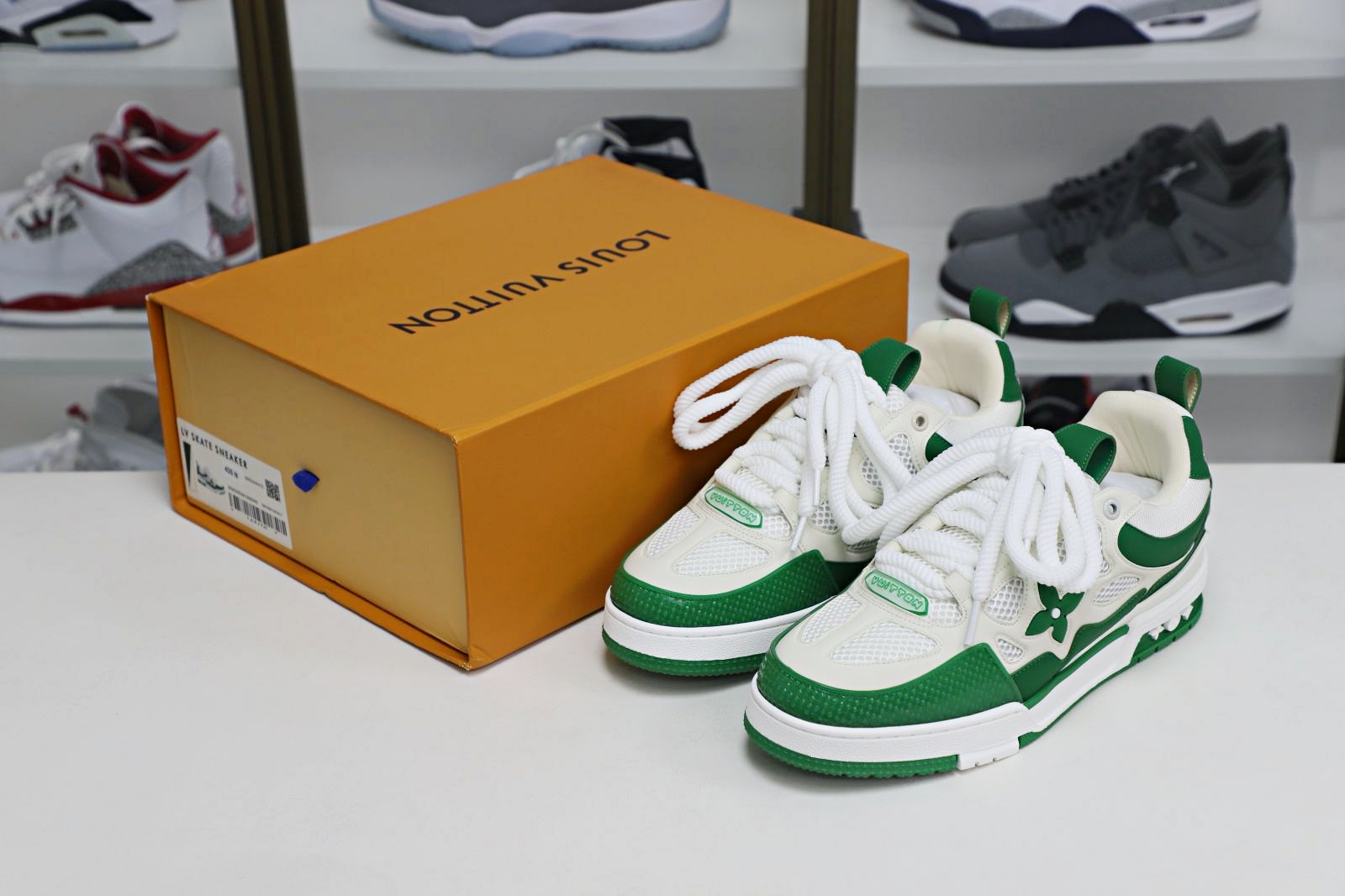L/V Trainer