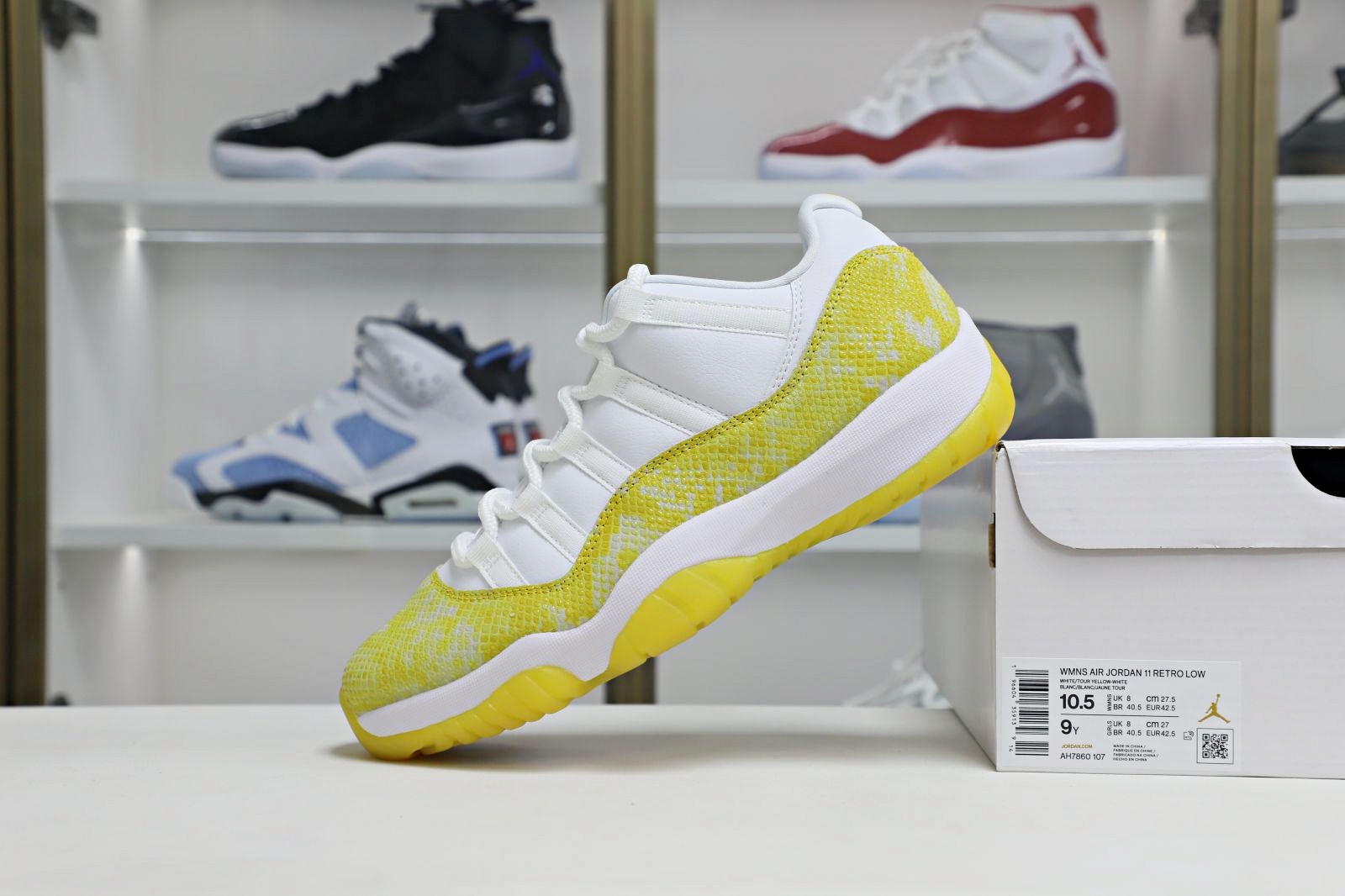 Air Jordan 11 Retro Low
