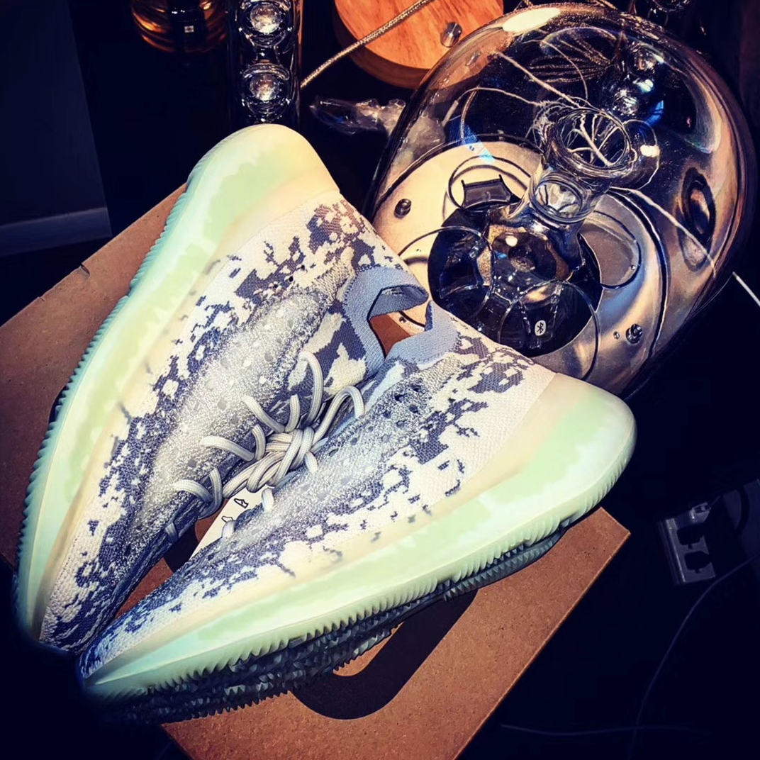 YEEZY 380
