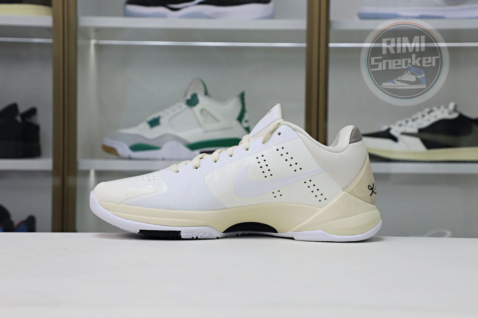 OFF-WHITEX  Nike Zoom Kobe5