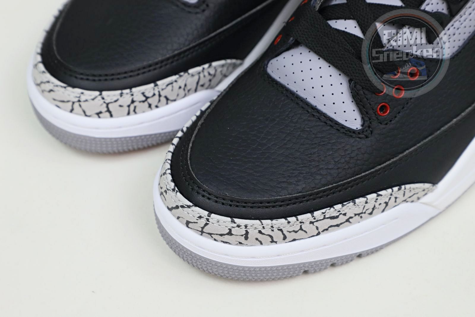 AIR JORDAN 3 RETRO OG 'BLACK CEMENT' 2018(854262-001)