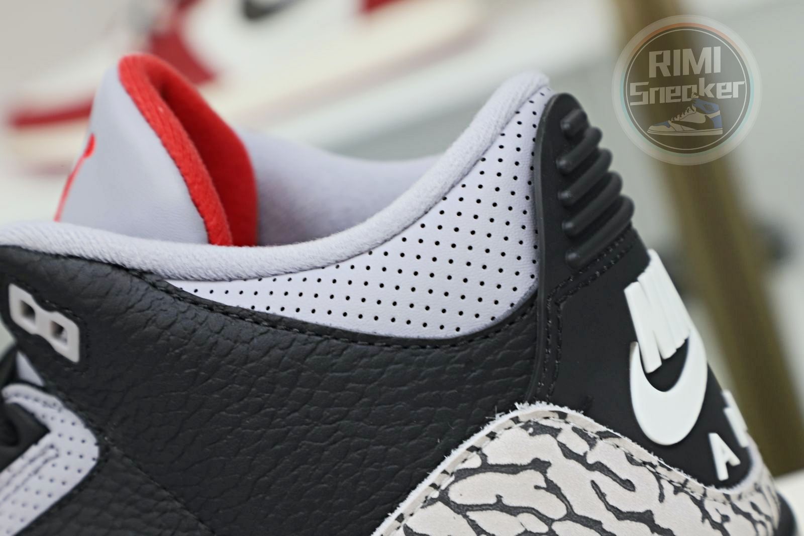 AIR JORDAN 3 RETRO OG 'BLACK CEMENT' 2018(854262-001)