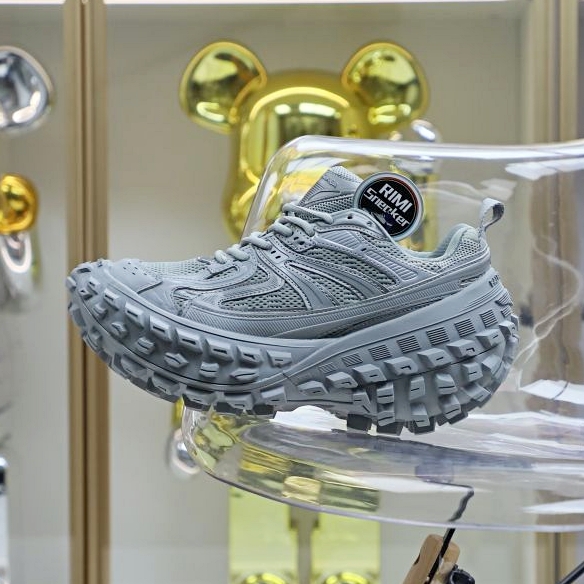 Balenciaga Defender