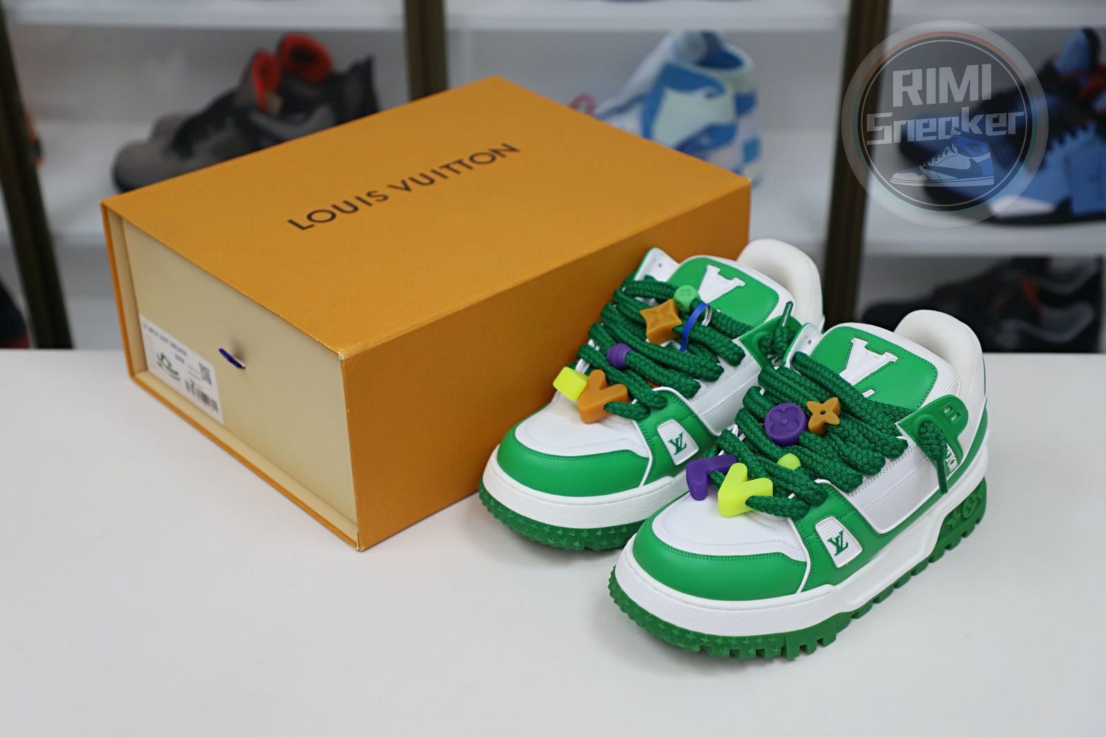 L/V Trainer