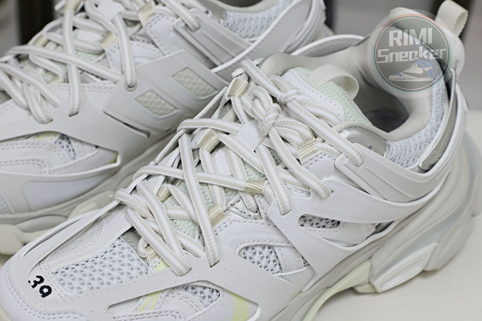 Balenciaga Track(LED)
