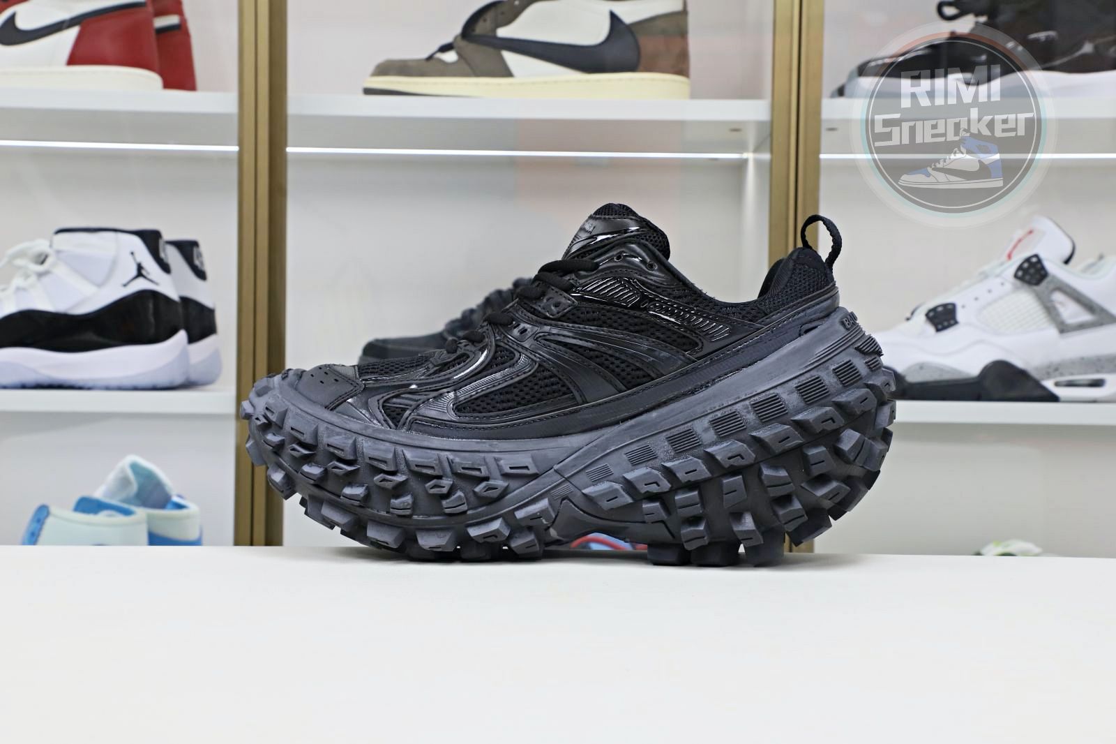 Balenciaga Defender