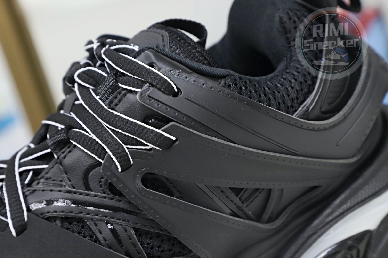 Balenciaga Track(LED)