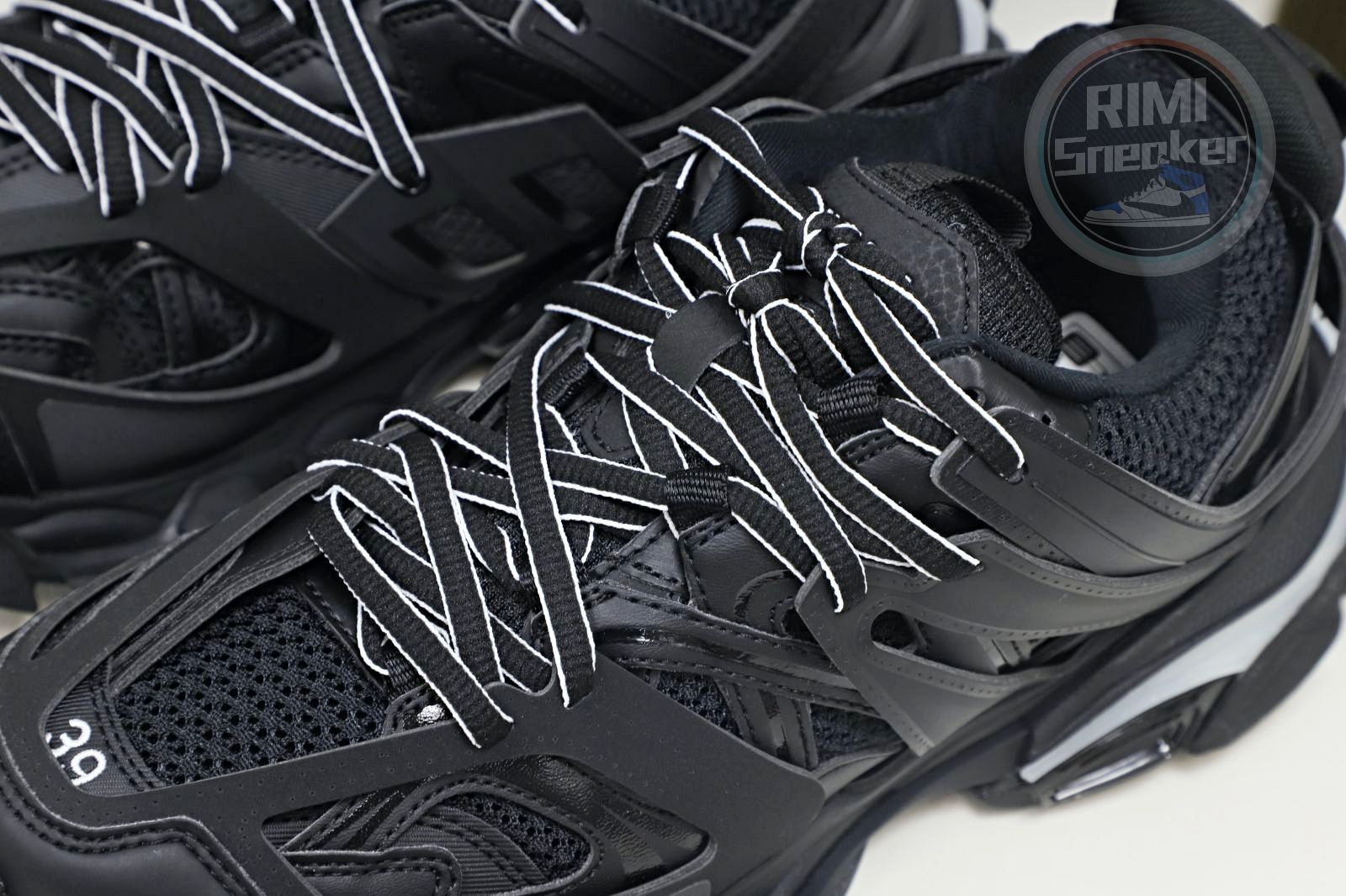 Balenciaga Track(LED)