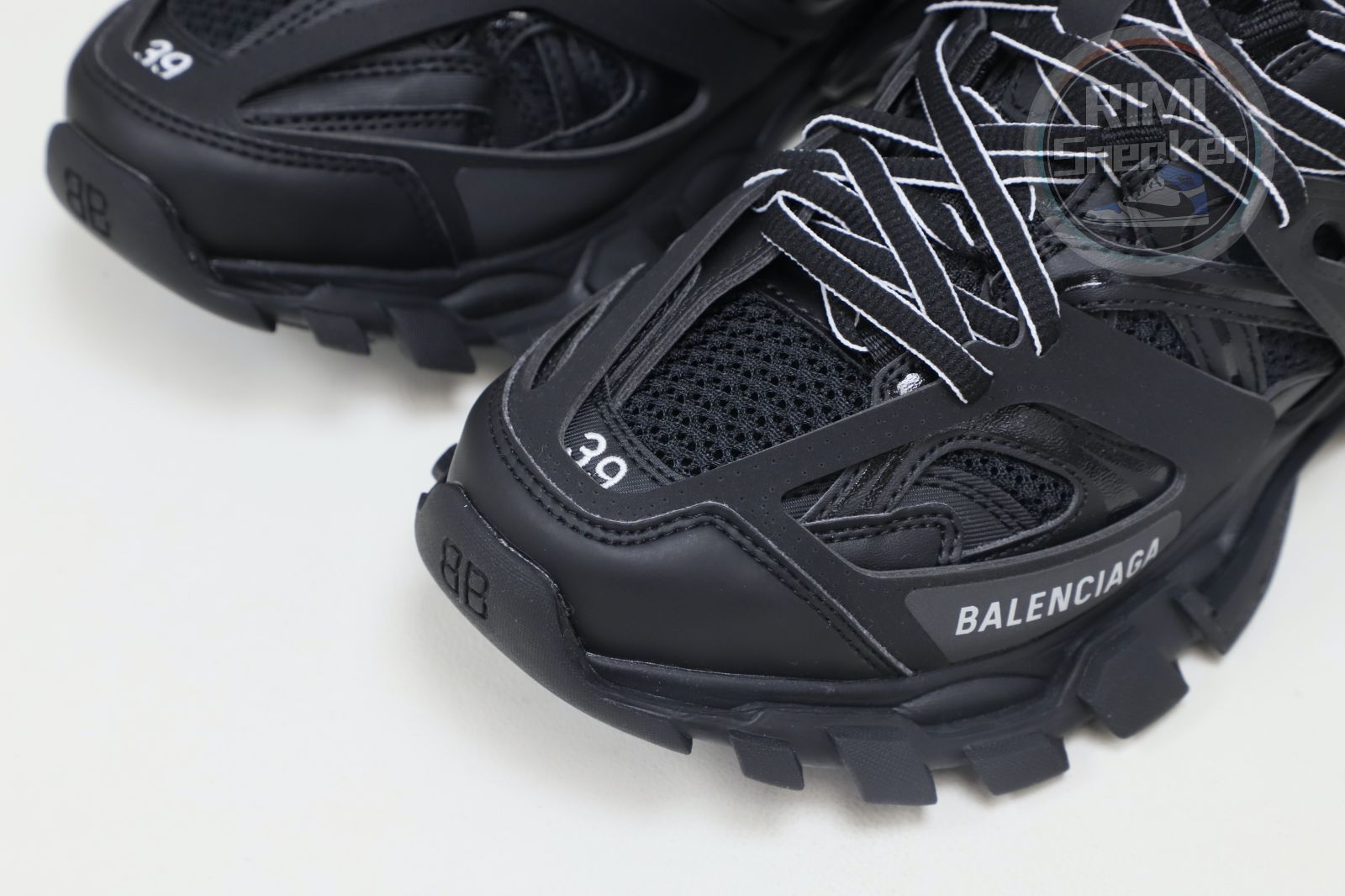 Balenciaga Track(LED)