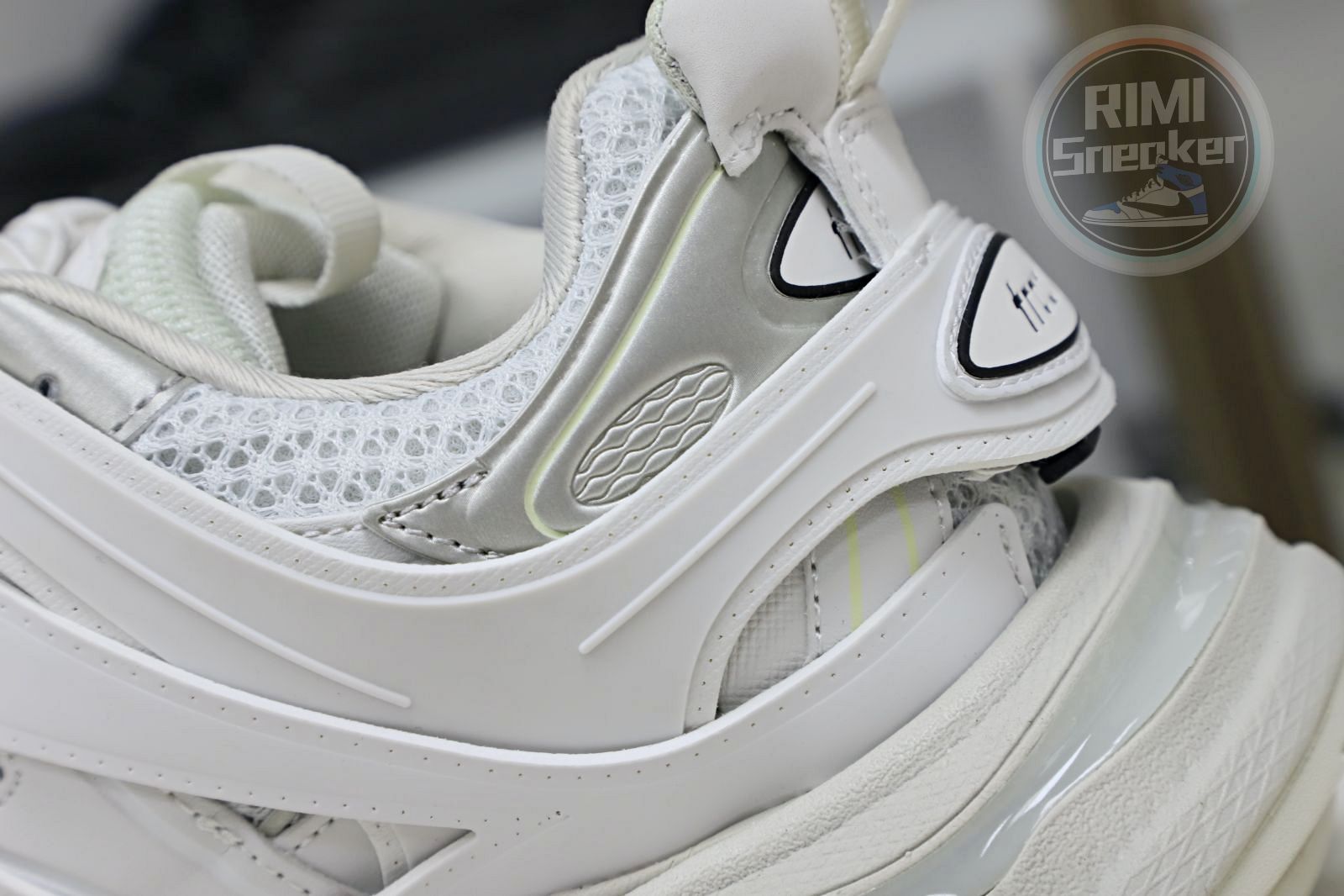 Balenciaga Track(LED)