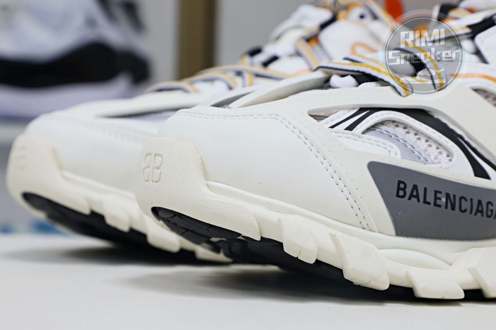 Balenciaga Track(LED)