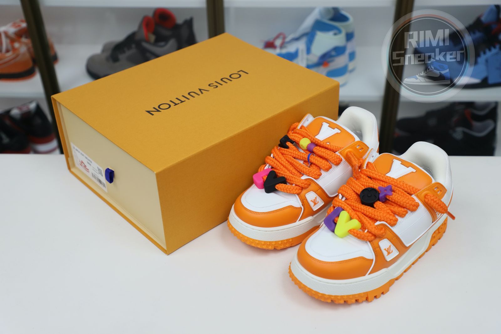 L/V Trainer