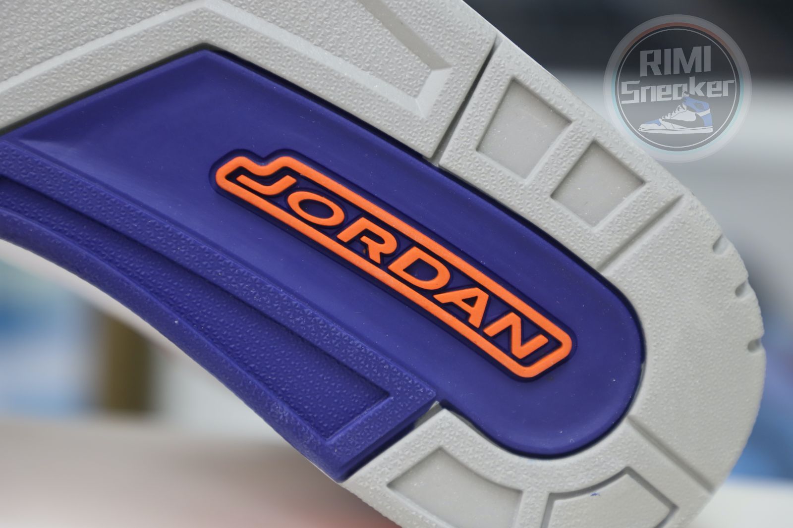 AIR JORDAN 3 RETRO 'KNICKS'