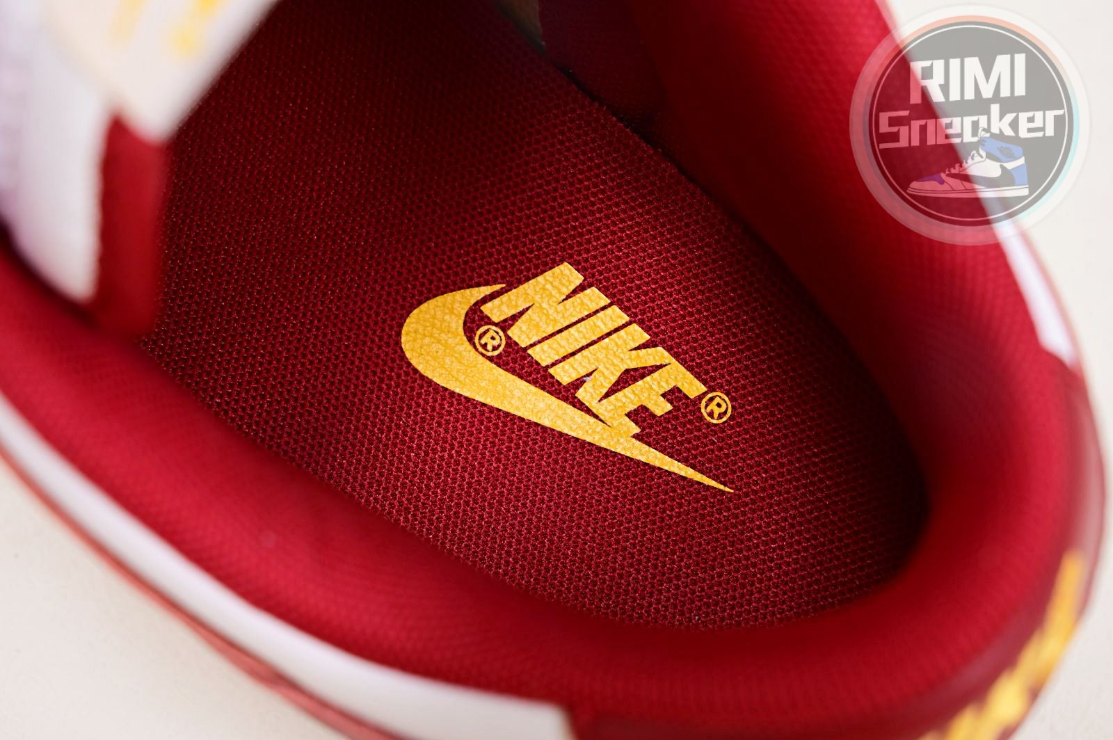 Nike Dunk Low Retro