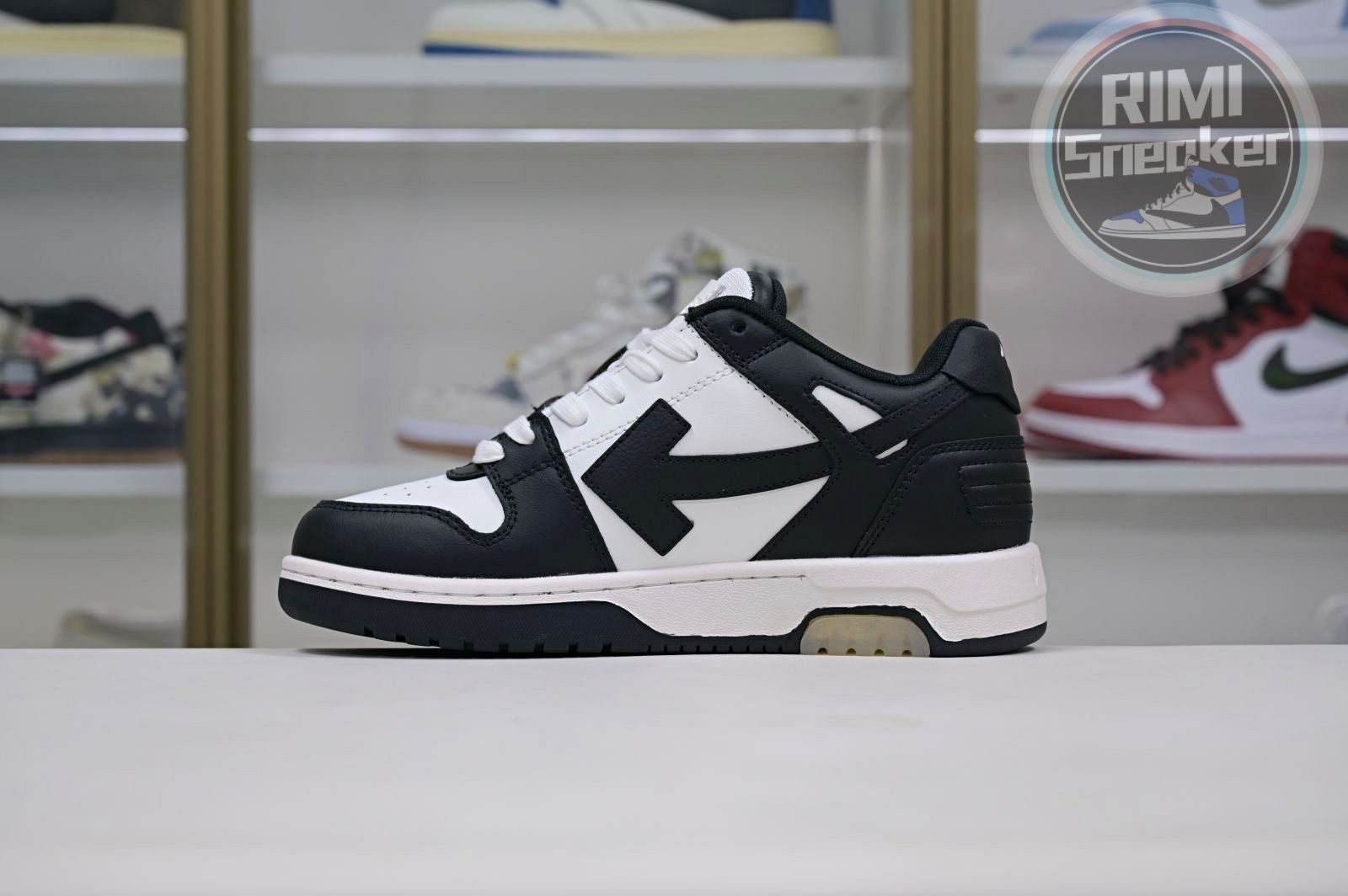 OFF-WHITE Out Of Office