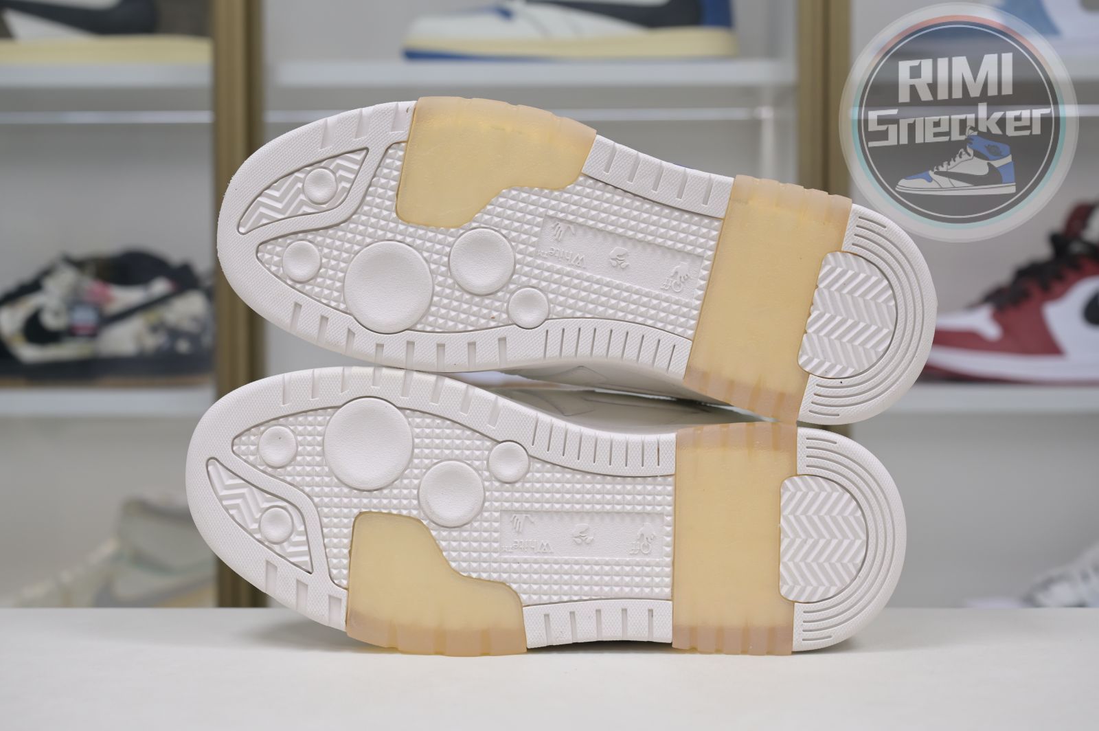 OFF-WHITE Out Of Office