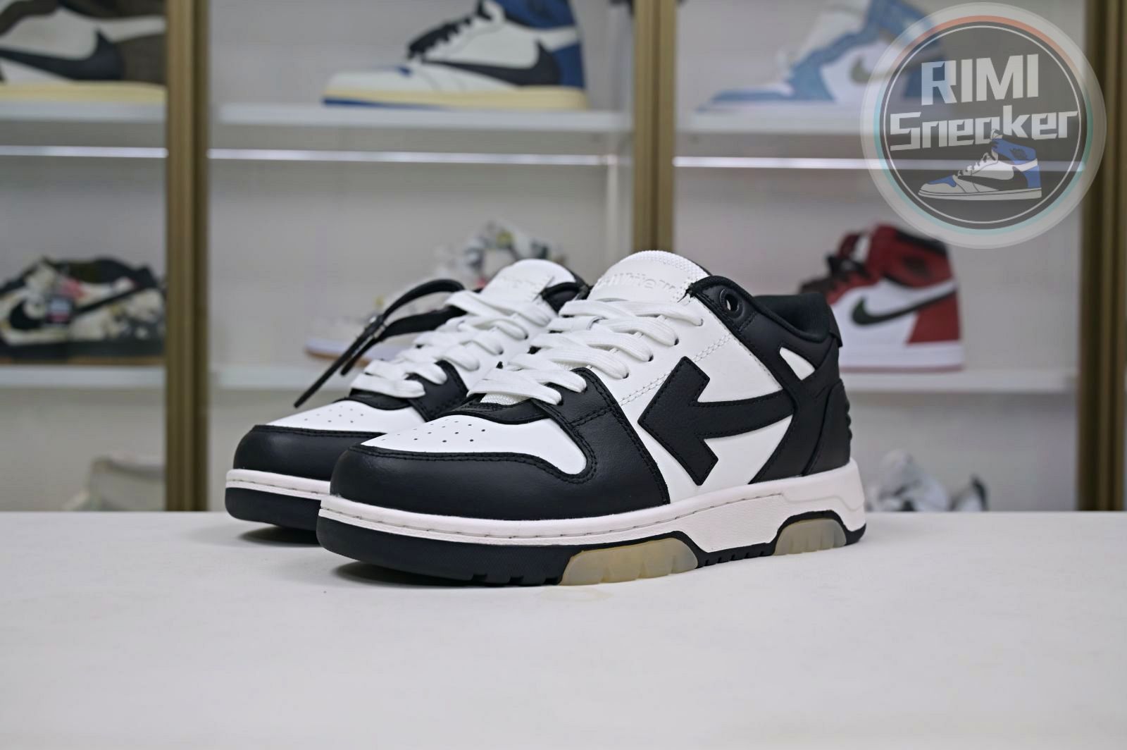 OFF-WHITE Out Of Office