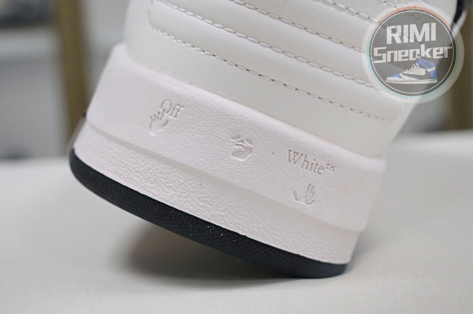OFF-WHITE Out Of Office