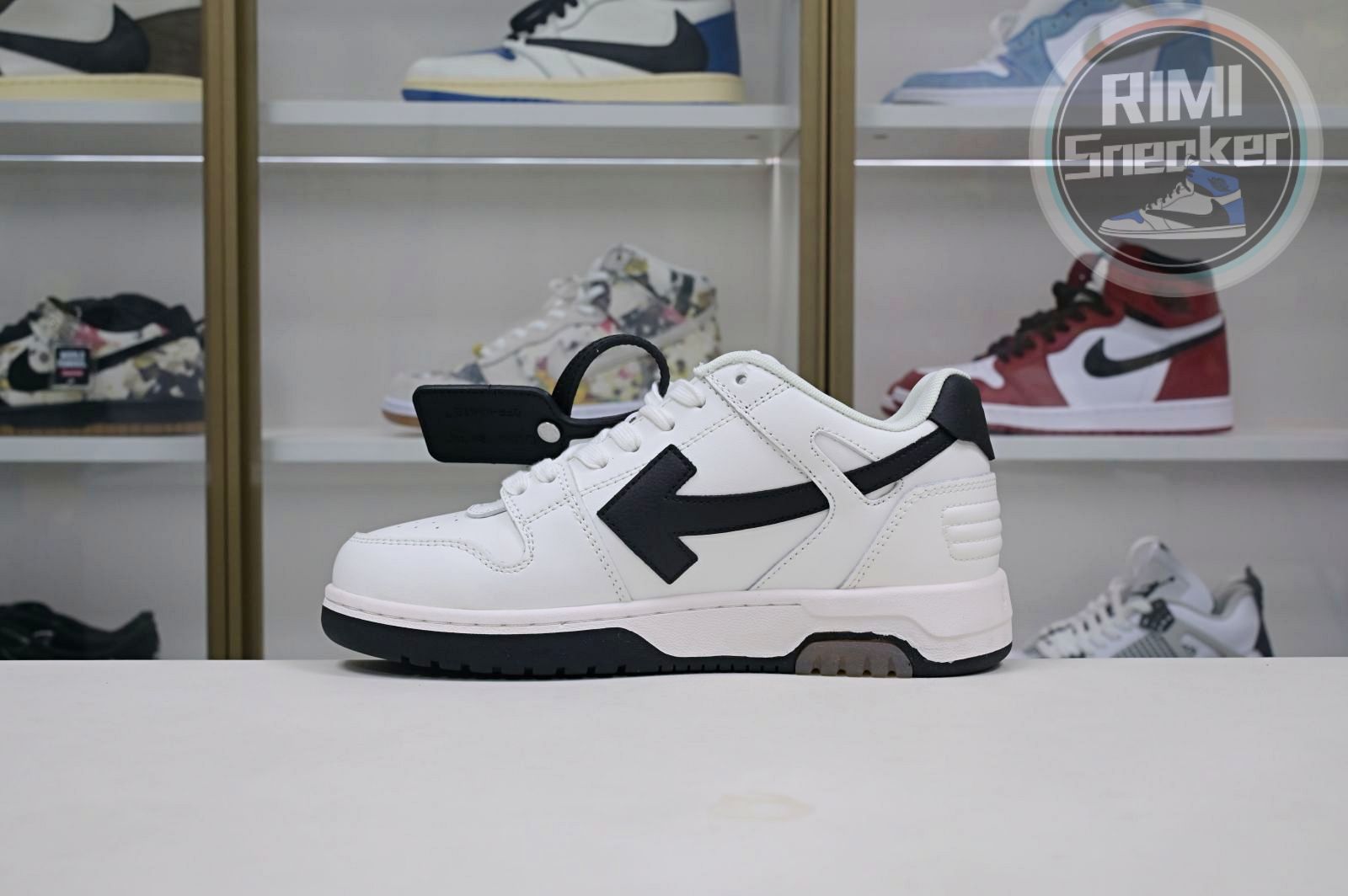 OFF-WHITE Out Of Office