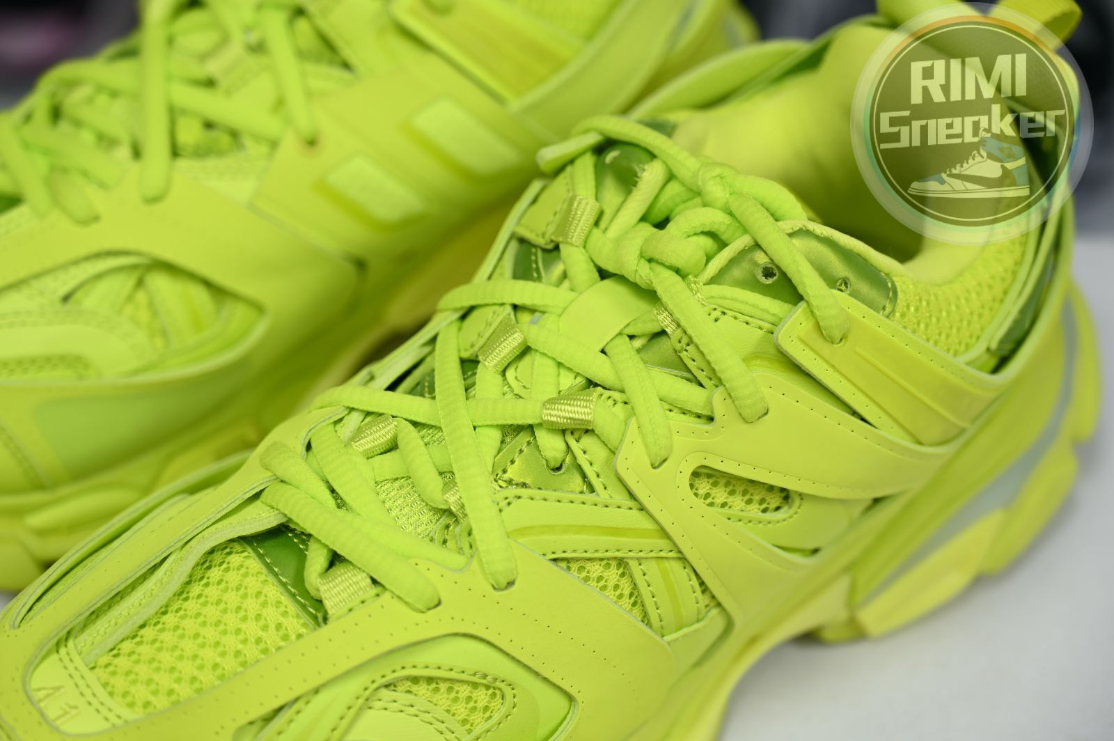 Balenciaga Track(LED)