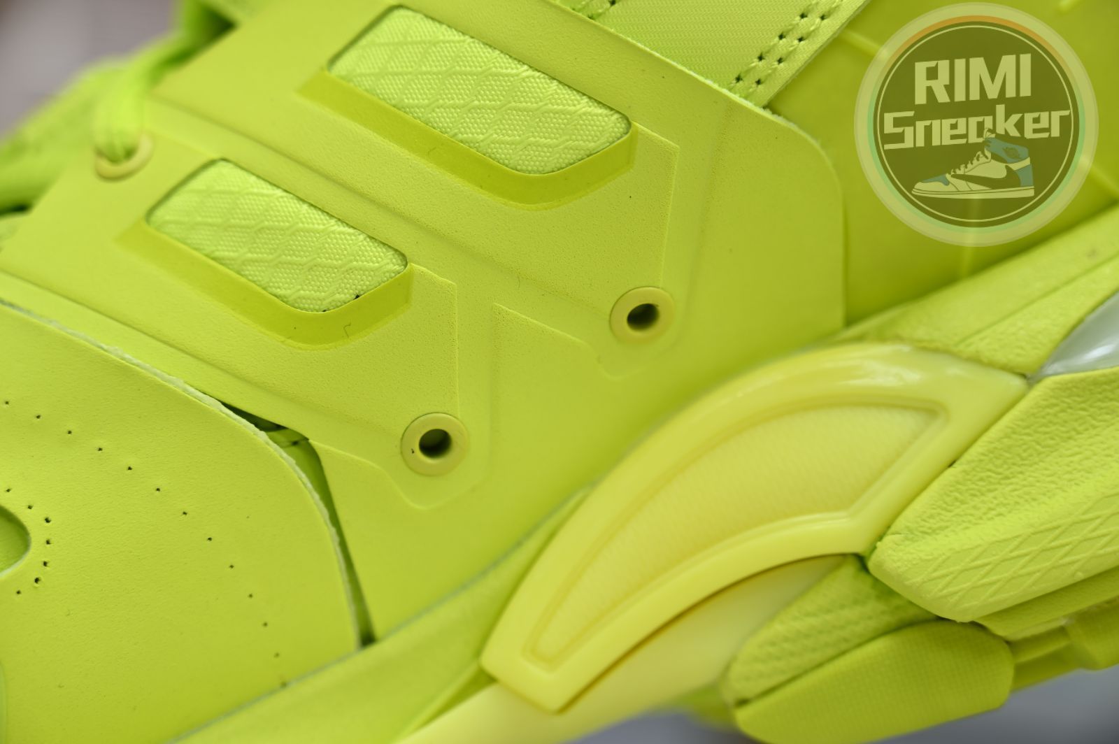 Balenciaga Track(LED)