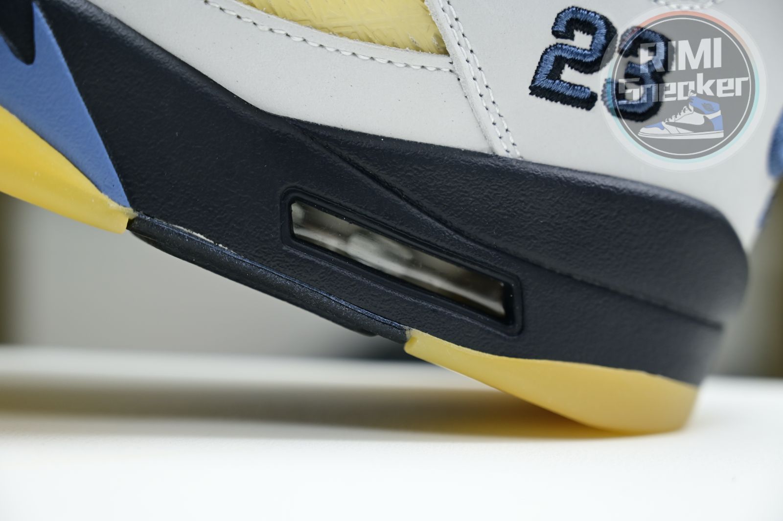 A MA MANIÉRE x Air Jordan 5