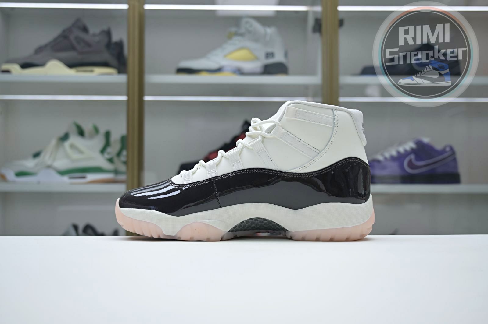 Air Jordan 11