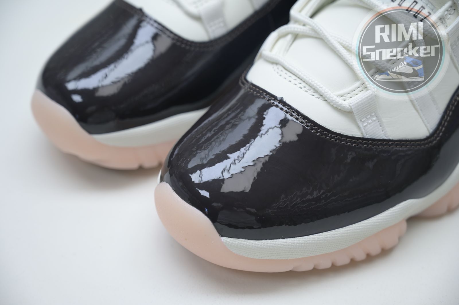 Air Jordan 11