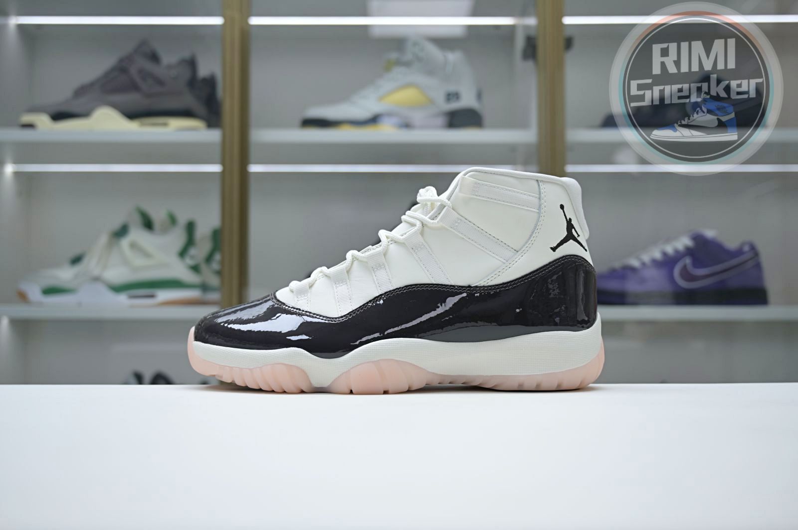 Air Jordan 11