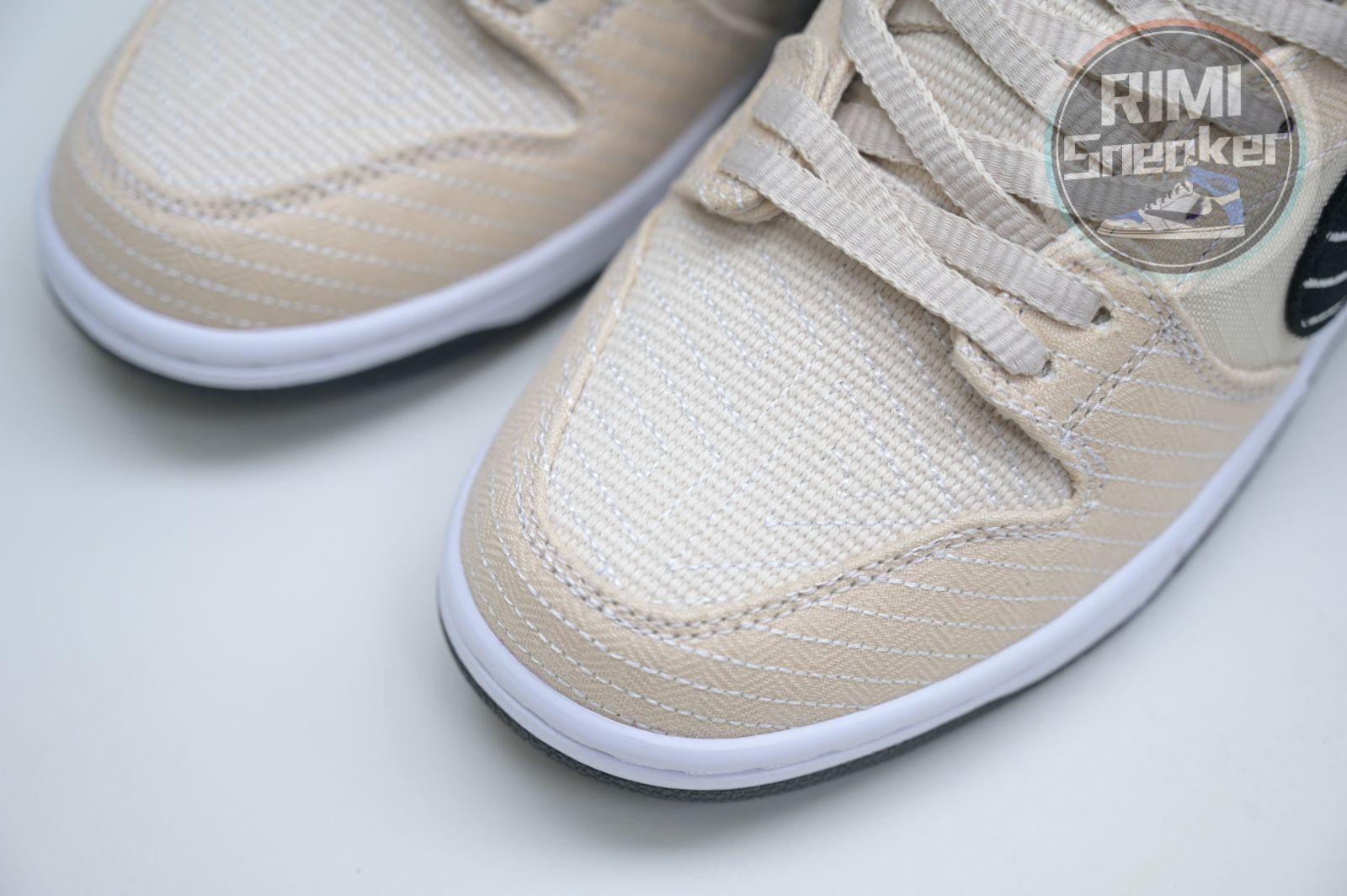 Albino & Preto x Nike Dunk SB Low Pro