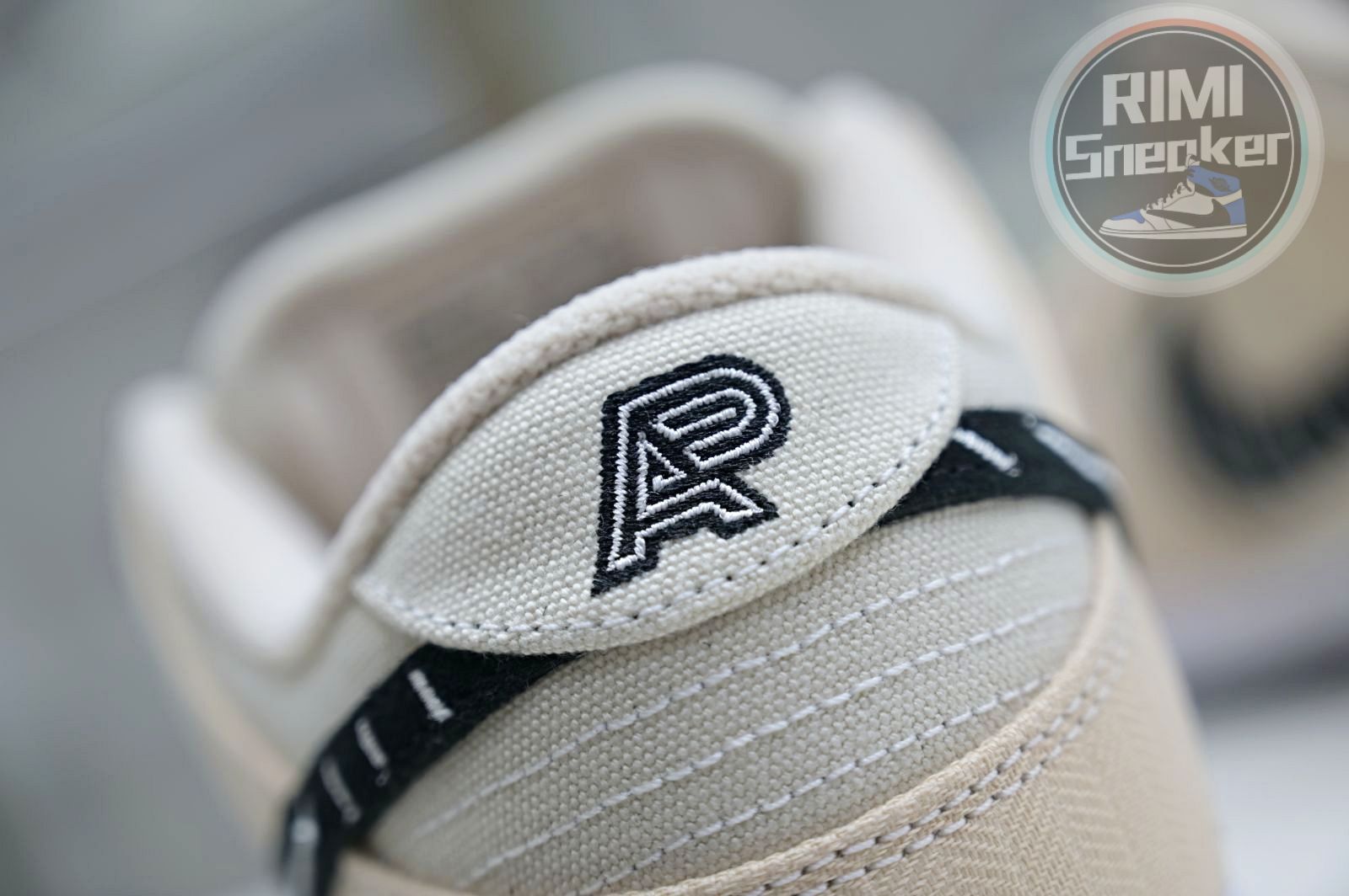 Albino & Preto x Nike Dunk SB Low Pro