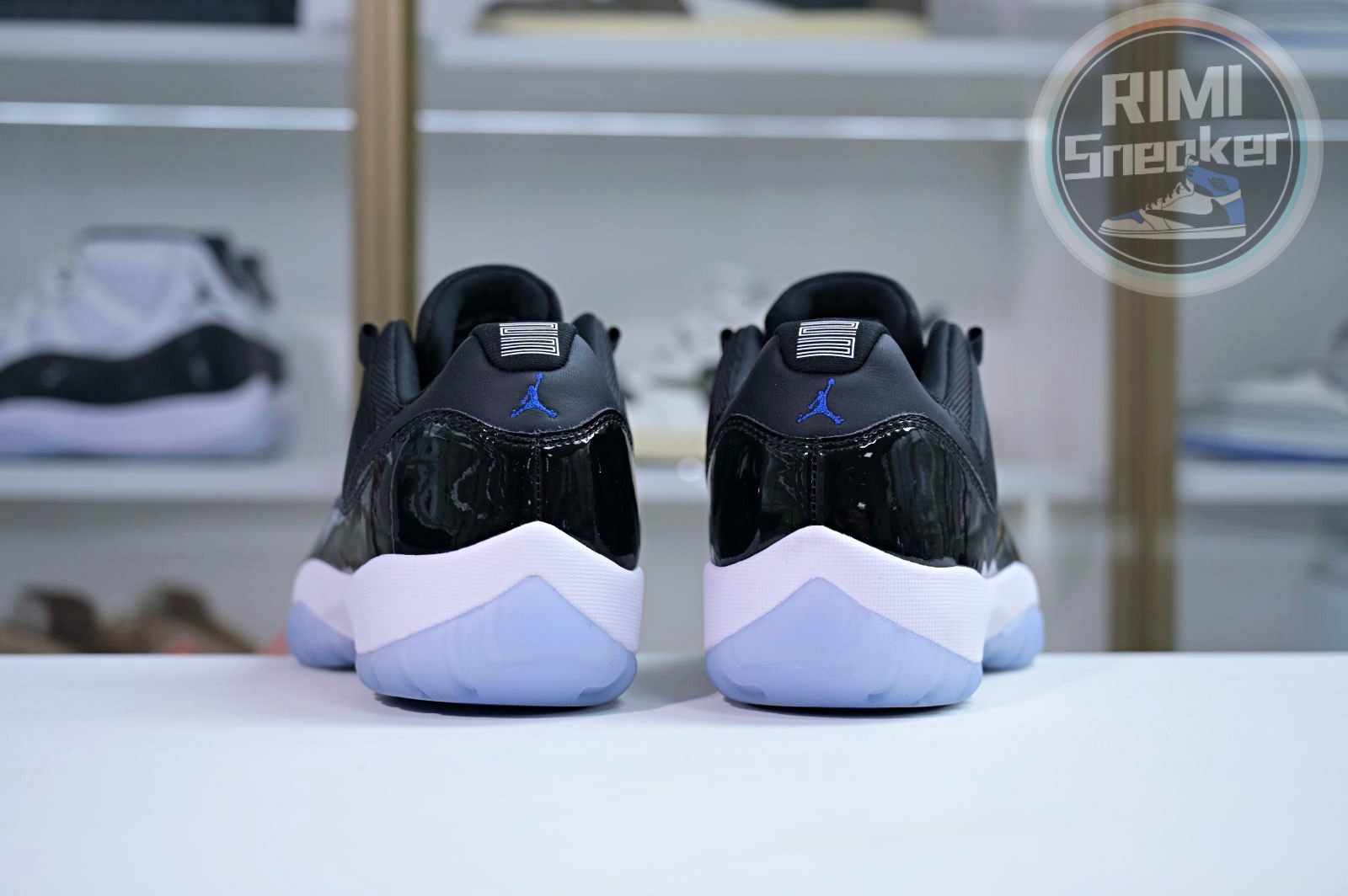 Air Jordan 11 Low