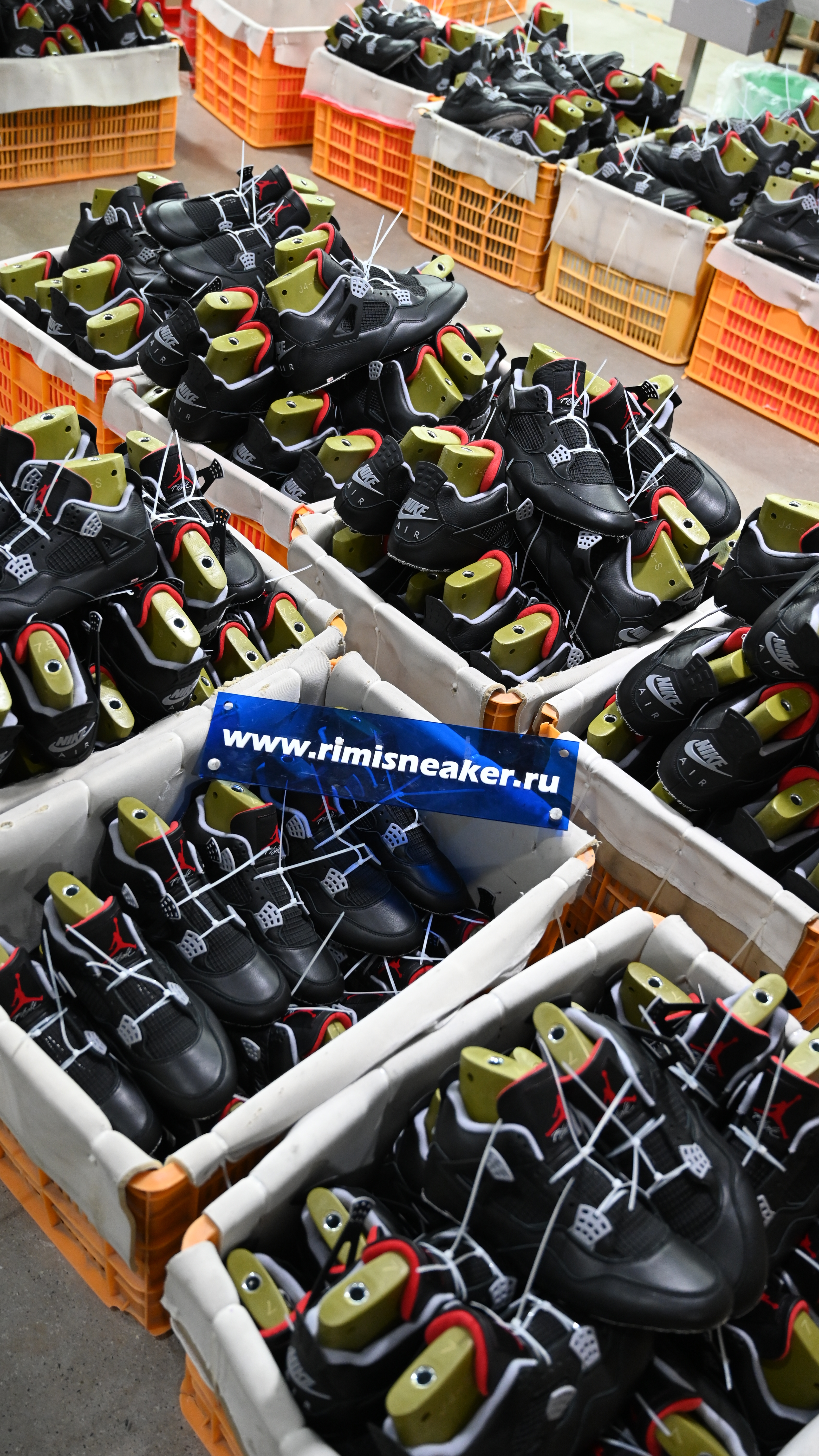 Shoe last, it has the same shape as our feet, the key to the entire shoe!