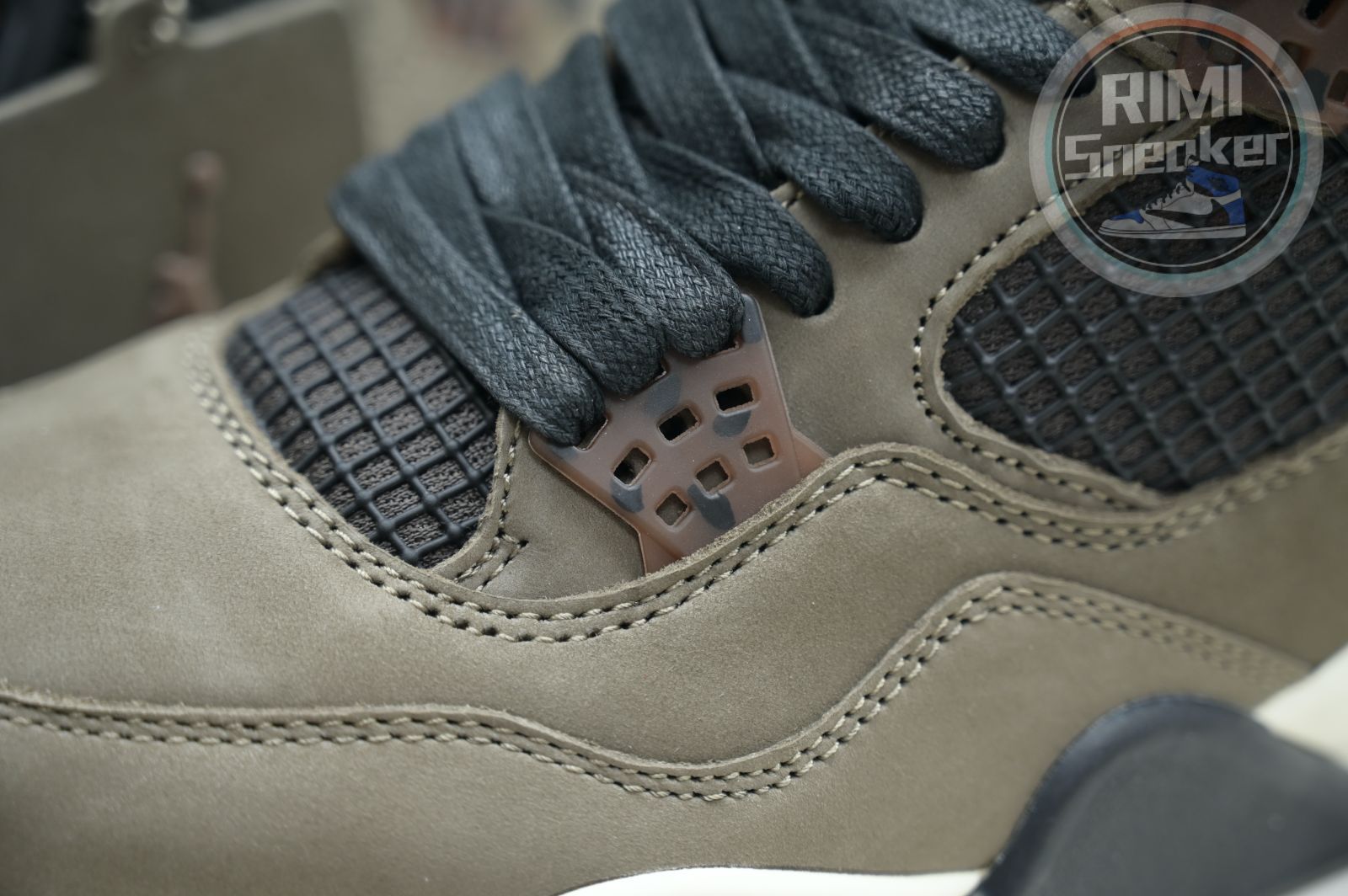 AIR JORDAN 4 RETRO COLOR